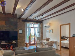 Pis a La Petxina. Encantadora vivienda reformada con terraza en el botànic