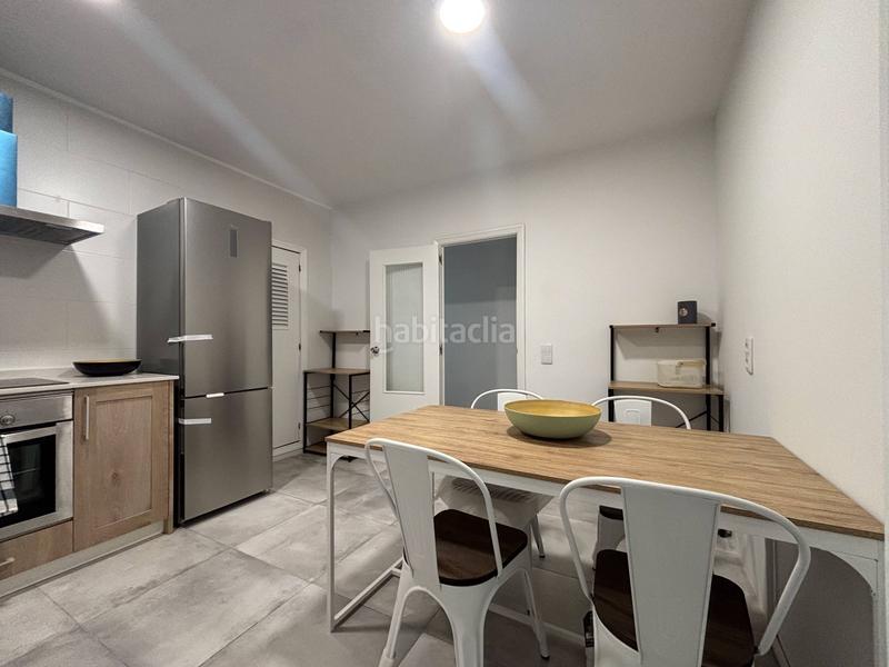 Foto 84f3928e-19f9-44ff-bacc-f5ff44d623cd. Alquiler piso vivienda amueblada a un paso de plaza españa en Valencia
