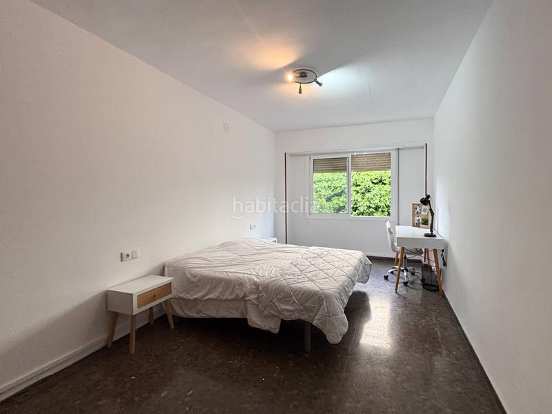 Foto b13f8c60-bcde-4211-b809-9c35024c45bd. Alquiler piso vivienda amueblada a un paso de plaza españa en Valencia