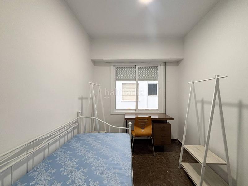 Foto d542f87d-1c58-458c-975e-ac03d56d69f3. Alquiler piso vivienda amueblada a un paso de plaza españa en Valencia