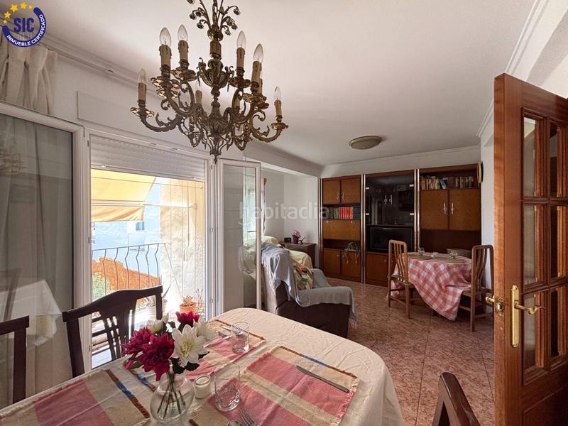 Foto a04adefa-8642-4b60-b320-fcda246b211e. Piso  luminoso en zona universitaria ideal para vivir o invertir en Burjassot