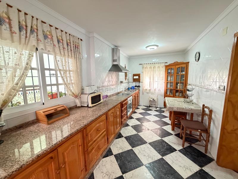 Foto e7194548-f950-4efb-ae36-9af635c5e00c. Casa con camino parcheggio in Centro Chipiona