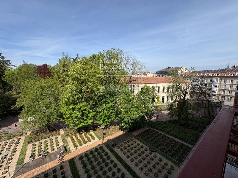 Foto d8e9d096-5f82-44ce-bce9-2a0a94d6a26f. Pis amb calefacció aparcament a Lovaina Vitoria - Gasteiz