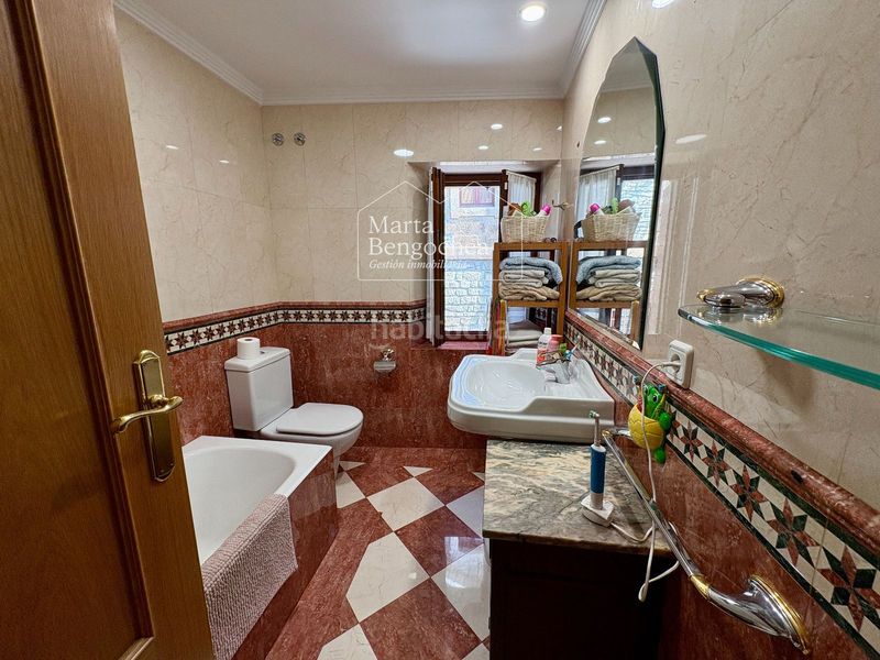 Foto 7aa0508a-58d3-48a9-b777-c8226aac1eeb. Casa amb calefacció a Abetxuko Vitoria - Gasteiz