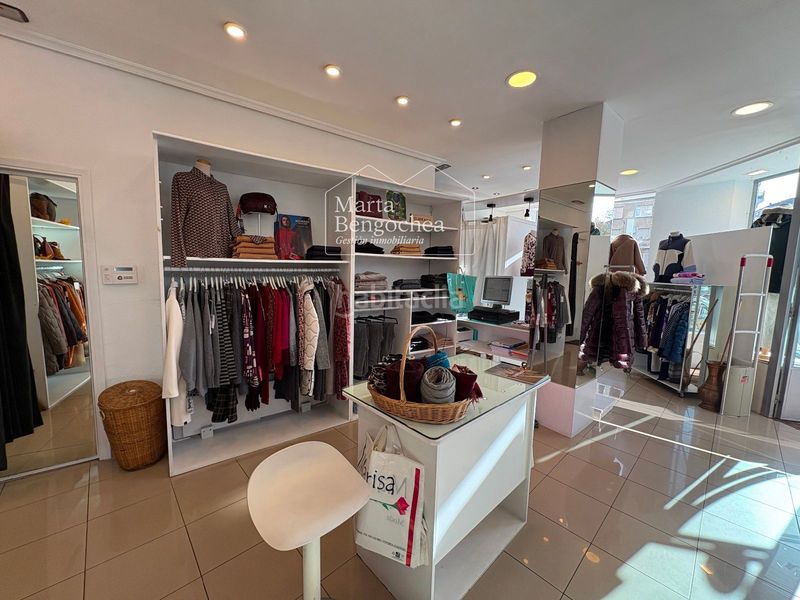 Foto f9edd2b0-317b-41f2-8a00-03d0abbb89a0. Affitto locale commerciale in San Cristóbal Vitoria - Gasteiz