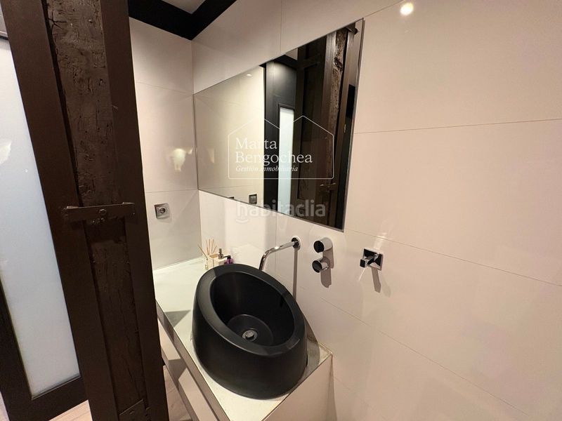 Foto c73303a9-3162-41c3-8135-36f7c8e76ff9. Pis amb calefacció a Ensanche Vitoria - Gasteiz