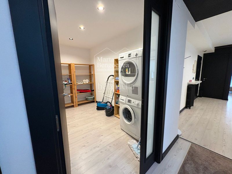 Foto d8b47b4b-6945-4ebc-8ea5-10905f89a02d. Pis amb calefacció a Ensanche Vitoria - Gasteiz