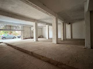 Local Comercial  Aragón. Se vende local en judizmendi