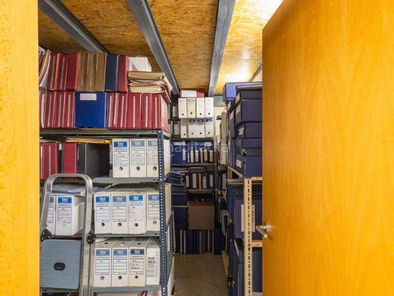 Foto 0aa4d8e2-5ab0-4abc-b120-bd225877314e. Office space with heating in L´Eixereta Burjassot