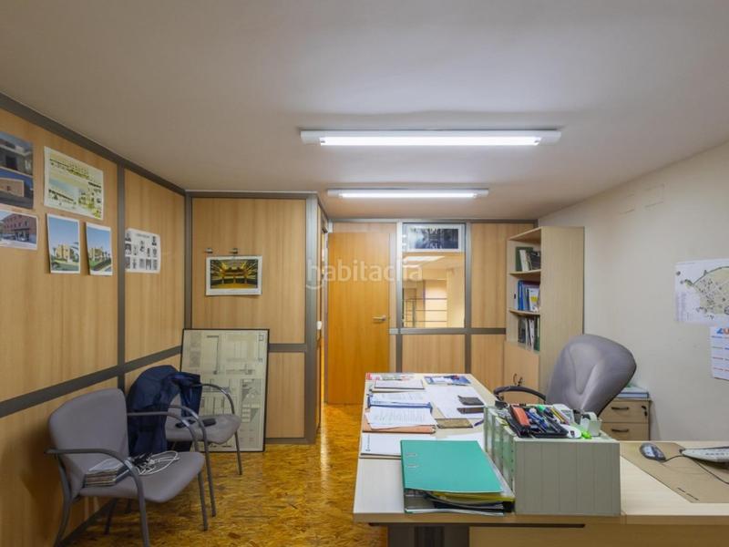 Foto 70d8d582-0d00-4c9a-908b-3d1273cc9ecb. Office space with heating in L´Eixereta Burjassot