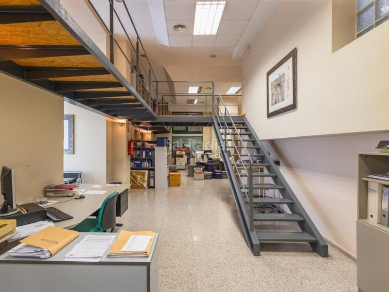 Foto e158d432-1a37-4d6f-a535-e6c1e733f45c. Office space with heating in L´Eixereta Burjassot