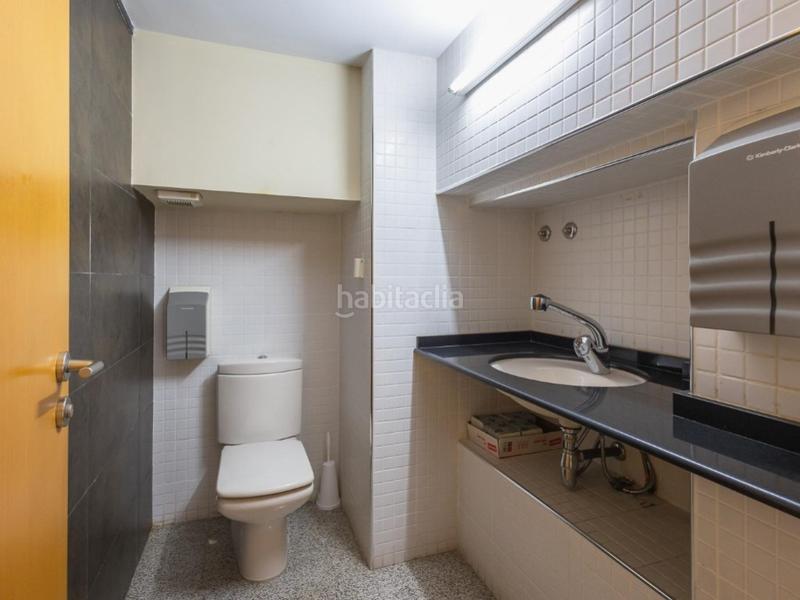Foto f953ba34-6486-4228-beec-42309db4c70b. Office space with heating in L´Eixereta Burjassot