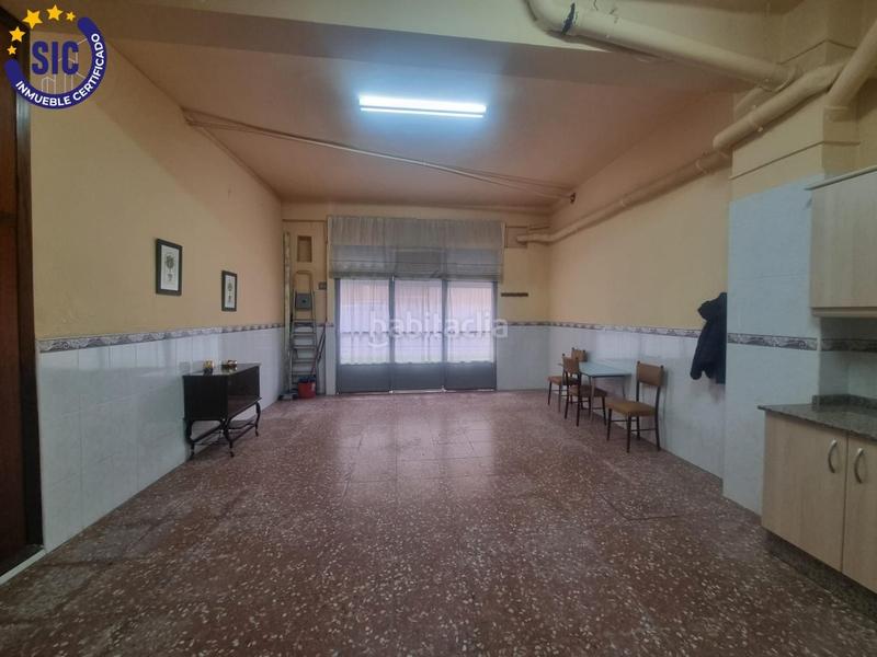 Foto 1a2cf6b8-53db-49e5-a7b0-8c5d41564637. Local comercial a Centro - Casco Antiguo Torrent