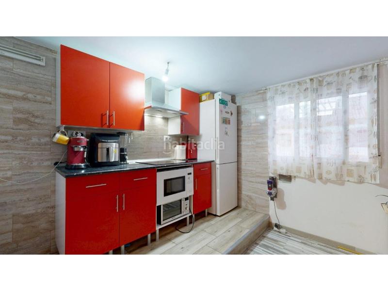 Foto c1b9b6a7-16b3-46b5-8406-75dee702ddbb. Local comercial local, negocio y vivienda nova en Oliva