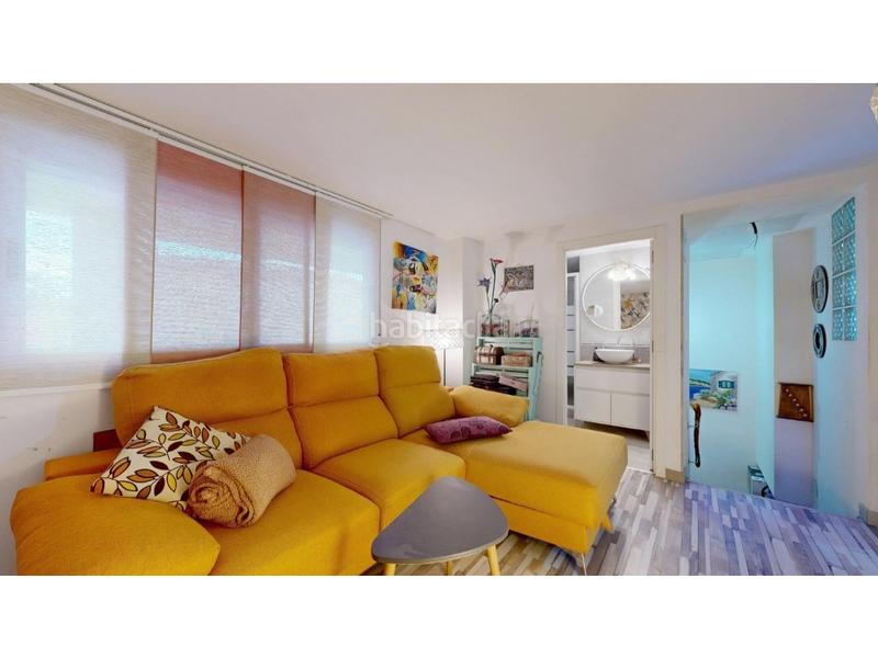 Foto c8e98003-1a84-4d82-8110-08761c956845. Local comercial local, negocio y vivienda nova en Oliva