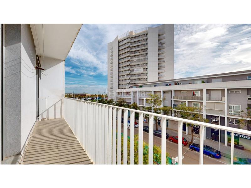 Foto c172900d-3458-4351-bcc4-6052a7833a47. Flat with parking in Parc Central Torrent