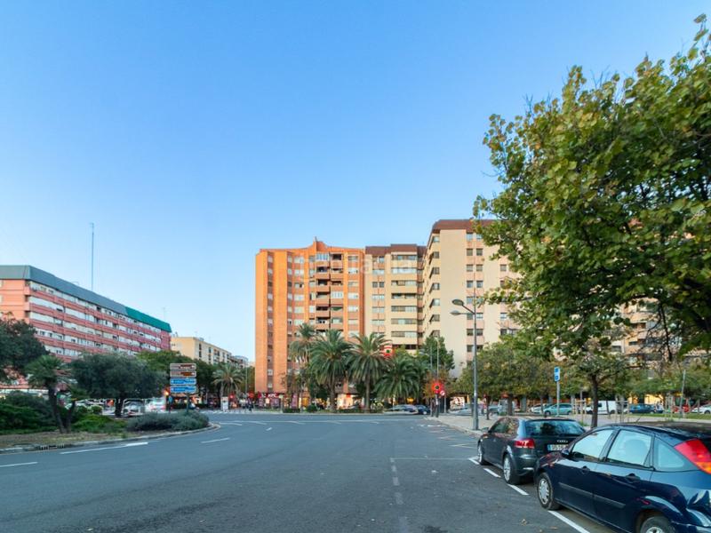 Foto 827c822f-f73b-49a0-b668-a2d8b5b99c50. Pis amb aparcament a Ciutat Jardí Valencia