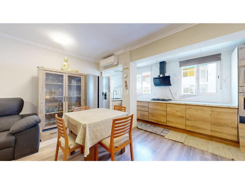 Foto 234f9b93-70e0-41f6-a4ef-2f3bb7a8ce29. Piso precioso inmueble ubicado en camins al grau en Valencia