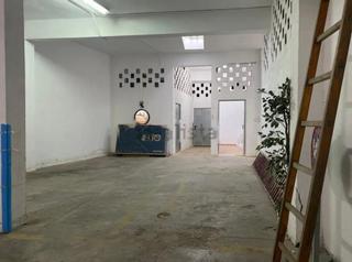 Location Maison à Camí Reial. Les presentamos gran bajo de 480 metros muy bien situado. la pro