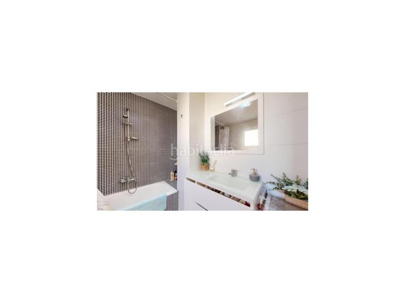 Foto fb8e1c54-dd78-429c-9844-72f6c7636f0f. Semi detached house with parking in Massamagrell