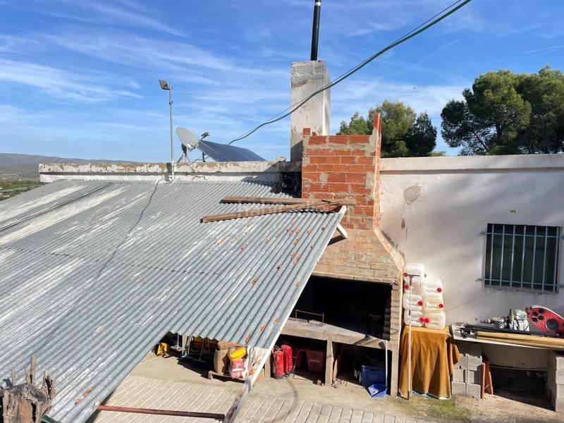 Foto 1a2012da-5ed4-4f16-b330-c065afcd6b06. Xalet amb aparcament piscina a Casinos