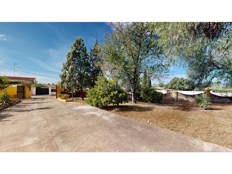 Foto 107ddec6-a58c-4e9c-8403-4d6d19a896a7. Chalet mit parking pool in Urbanizaciones Llíria