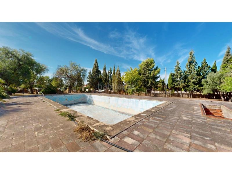 Foto a0541c71-f43d-45e2-b27b-4b66cdaf96b6. Chalet mit parking pool in Urbanizaciones Llíria