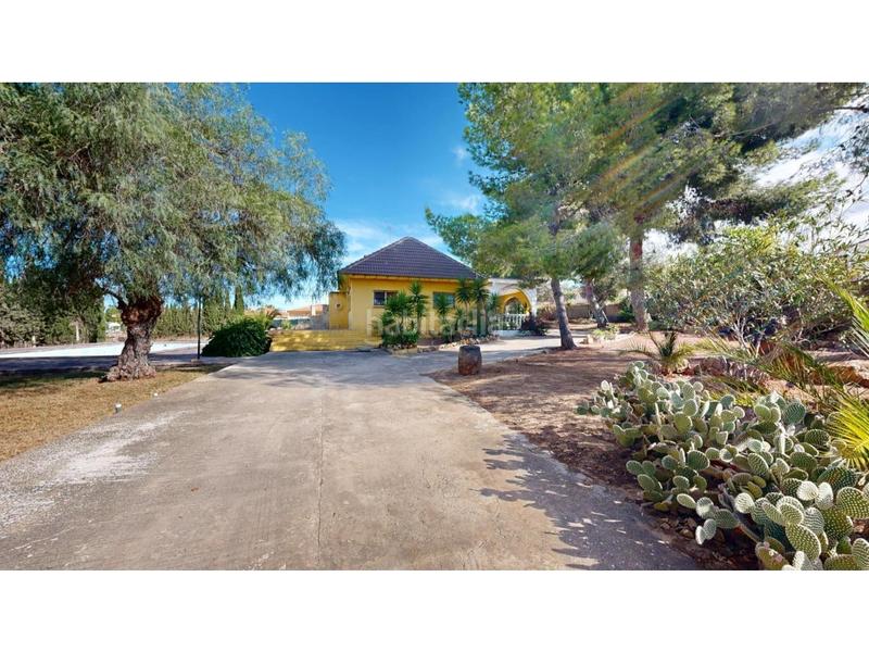 Foto b996be3b-adb3-43f3-b612-81322aa2a4f6. Chalet mit parking pool in Urbanizaciones Llíria