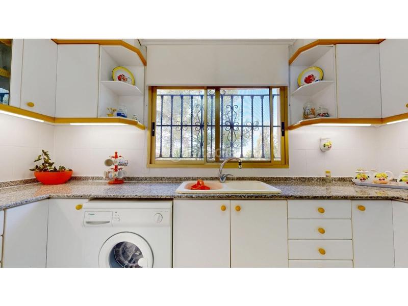 Foto fda7285e-4dad-462d-9d69-3e5ab2719243. Chalet mit parking pool in Urbanizaciones Llíria