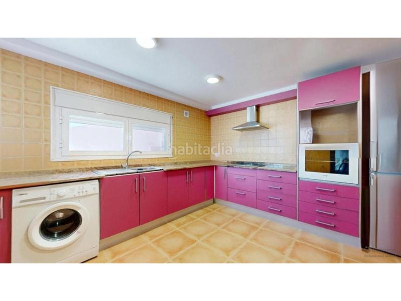 Foto cbefdad2-9c36-47fd-9ab8-8dcb12040e7d. Casa sorprendente casa en santo domingo calicanto en Chiva