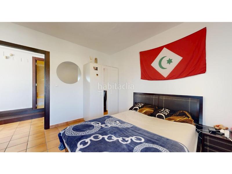 Foto ce8f81f0-e420-4ae2-80f5-4d81461d32d4. Casa sorprendente casa en santo domingo calicanto en Chiva