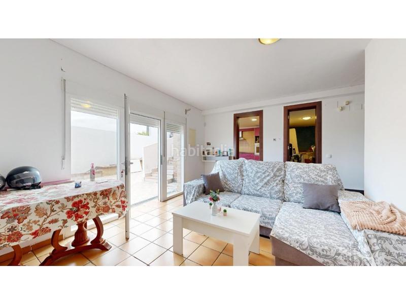 Foto dedc4e07-2e9a-47ad-a739-76fe9ceca9af. Casa sorprendente casa en santo domingo calicanto en Chiva