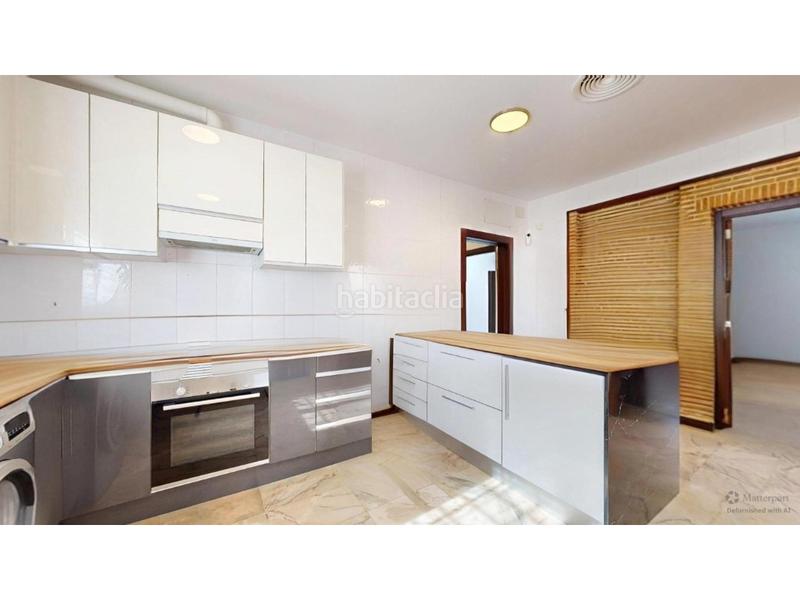 Foto f82af2db-d66f-4282-8764-dae3485a75d2. Casa sorprendente casa en santo domingo calicanto en Chiva