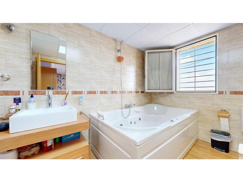 Foto 01f11ca8-e4d0-4864-bb89-eec62eaa53e0. Casa con parcheggio piscina in Polígono del Aeropuerto Manises