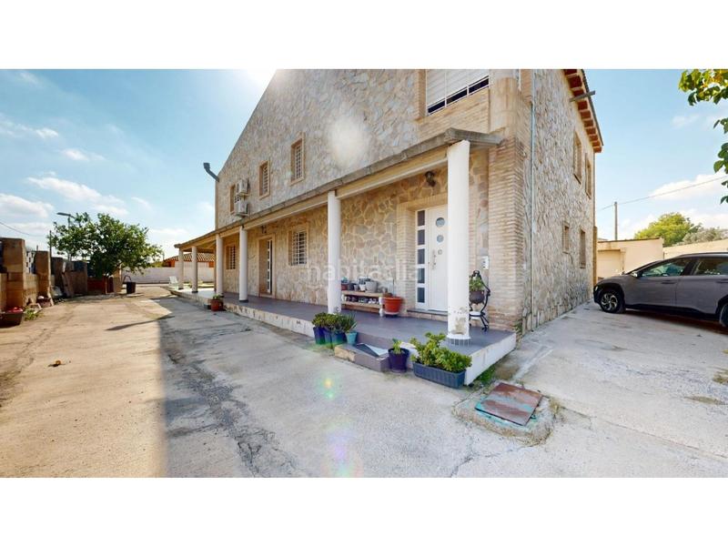 Foto 2298894a-f456-4c2c-abc7-57e6fcd1256c. Casa con parcheggio piscina in Polígono del Aeropuerto Manises