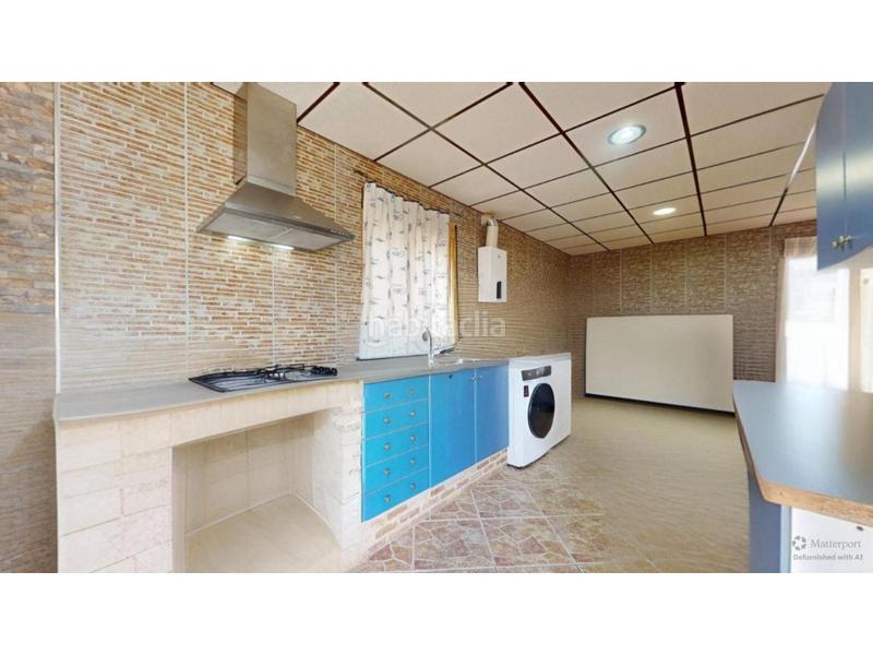 Foto b522ecc3-4735-4734-aa5e-7a4a11caabe4. Casa con parcheggio piscina in Polígono del Aeropuerto Manises