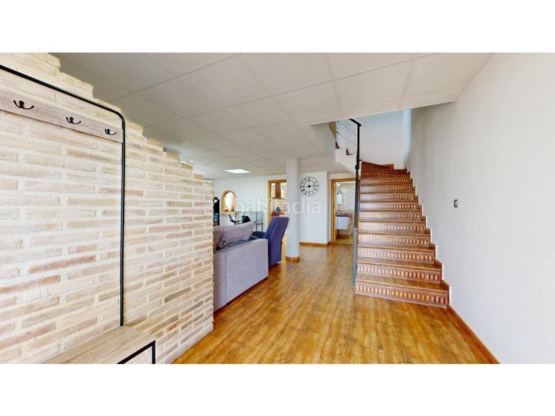 Foto bf86eb0d-dc52-4ba6-87e4-77be88e4d423. Casa con parcheggio piscina in Polígono del Aeropuerto Manises