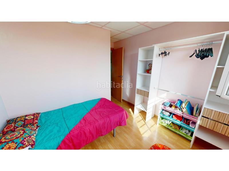 Foto ddc849fd-87c8-4405-b66a-40b25a98dd36. Casa con parcheggio piscina in Polígono del Aeropuerto Manises