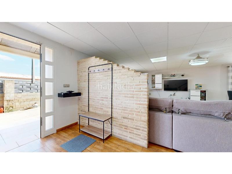 Foto e28cea89-b7e1-4a32-8146-78642d14c6d9. Casa con parcheggio piscina in Polígono del Aeropuerto Manises