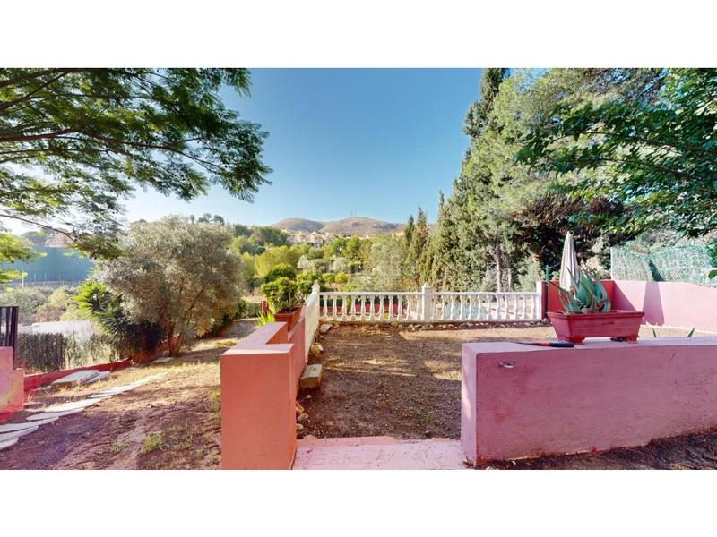 Foto 5ec50a3d-c188-45e5-b75e-1ae3c3e7b51f. Chalet con riscaldamento parcheggio piscina in Sierra Perenchiza-Cumbres de Calicanto-Sto Domingo Chiva