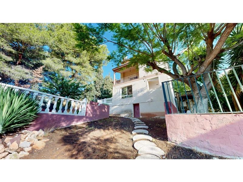 Foto 5fb66383-2063-4569-b968-0003f270554e. Chalet con riscaldamento parcheggio piscina in Sierra Perenchiza-Cumbres de Calicanto-Sto Domingo Chiva