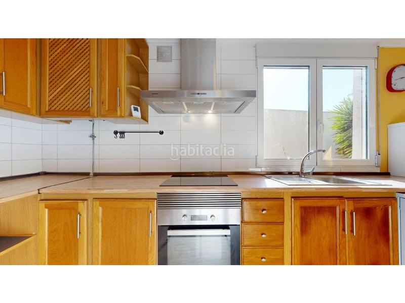 Foto 8ecaab5c-2df3-43c5-a9c3-4dcccc21e864. Chalet con riscaldamento parcheggio piscina in Sierra Perenchiza-Cumbres de Calicanto-Sto Domingo Chiva