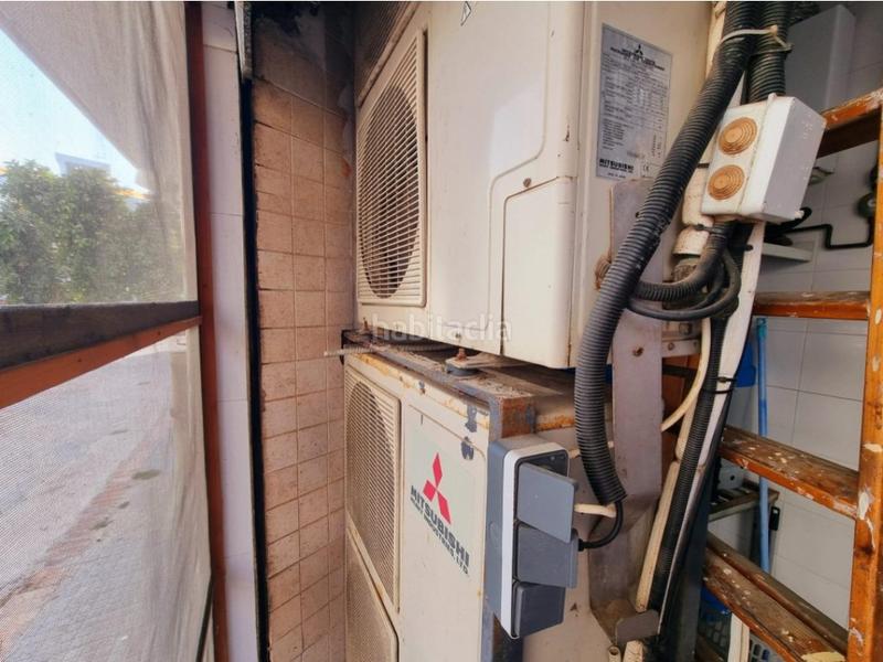 Foto 1d267959-cd43-4474-b09d-6e92173a1bcf. Local comercial a Oliva playa Oliva