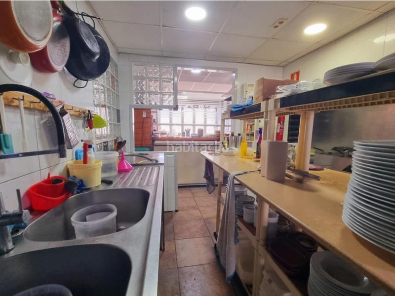 Foto c96ed53c-ded4-4d5a-ba1f-45ae798e3540. Local comercial a Oliva playa Oliva