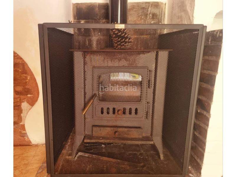 Foto 23a8ee5f-7088-4495-b9f7-df3cc6444129. Casa con riscaldamento in Gátova