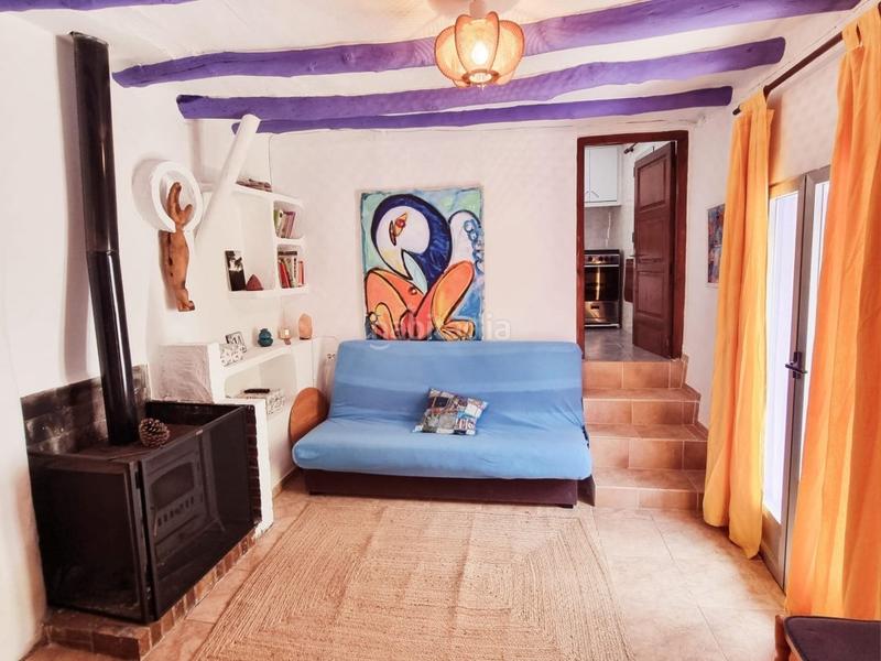 Foto 961f8398-2f90-416f-8bbe-74dd35e250be. Casa con riscaldamento in Gátova