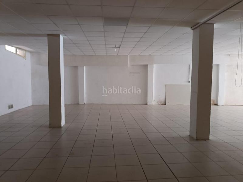 Foto 60996bc2-52d1-460a-8552-d8bc5db040e9. Local comercial  en el centro en Centro Ciudad Paterna