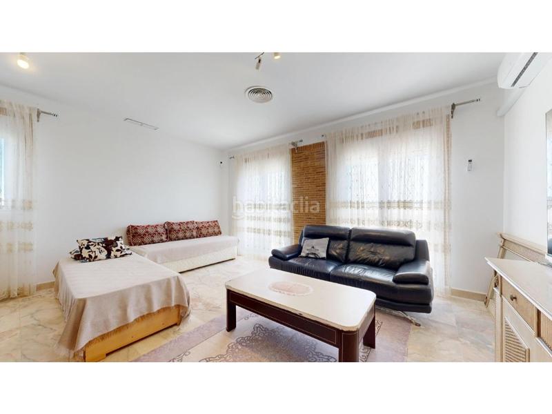 Foto 6d3c7eb5-5354-4f3e-aa31-bdb0af39e74d. Casa sorprendente casa en santo domingo calicanto en Chiva