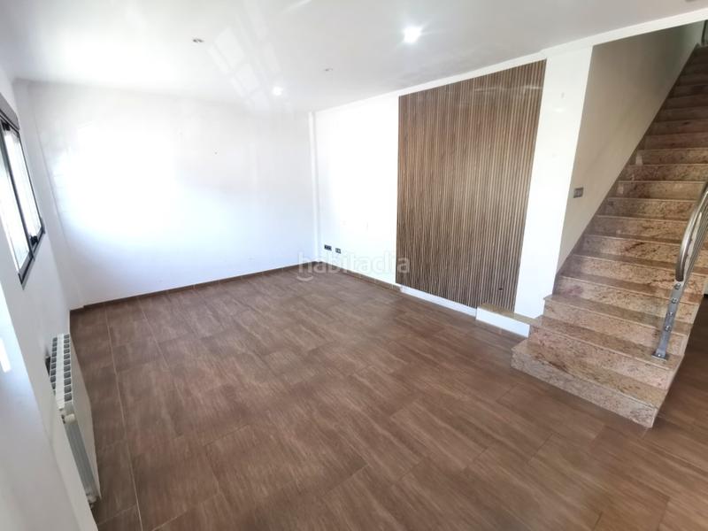 Foto 8f7ae594-01e1-4899-9546-be7199f9a993. Casa con parcheggio in Casinos