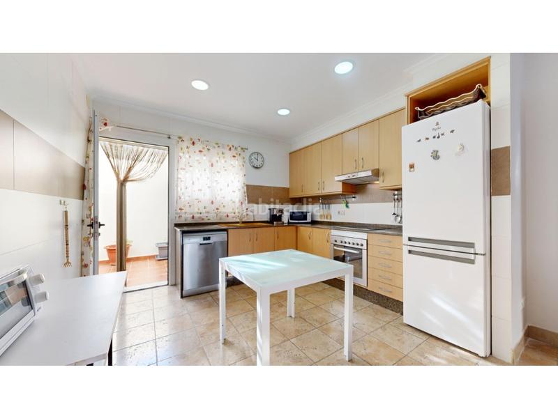 Foto 3a362ded-59f9-4fa8-b560-3cac2c433d59. Casa a schiera con parcheggio in Casinos